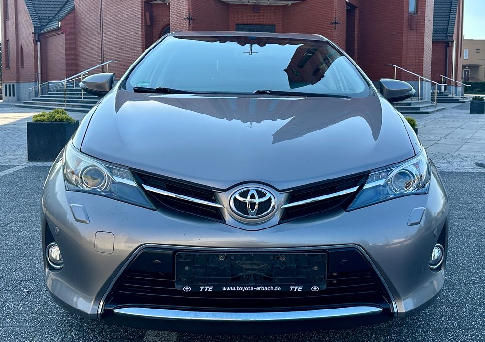 Toyota Auris II (2012-) 1.6 Prestige 2014