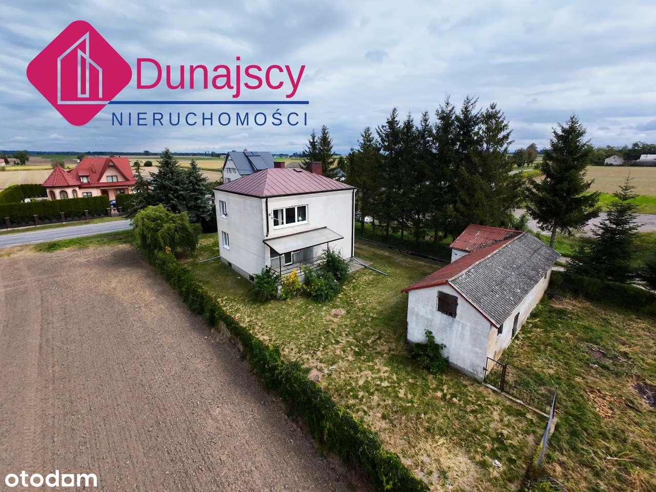 DOM WOLNOSTOJĄCY Z BUDYNKAMI GOSPODARCZYMI, NA UBOCZU, STAN DOBRY - Pełny obrazek: 5/20