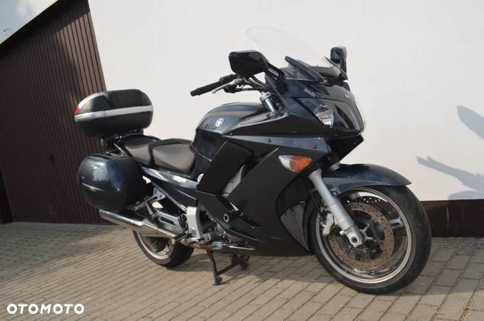 Yamaha FJR - 7