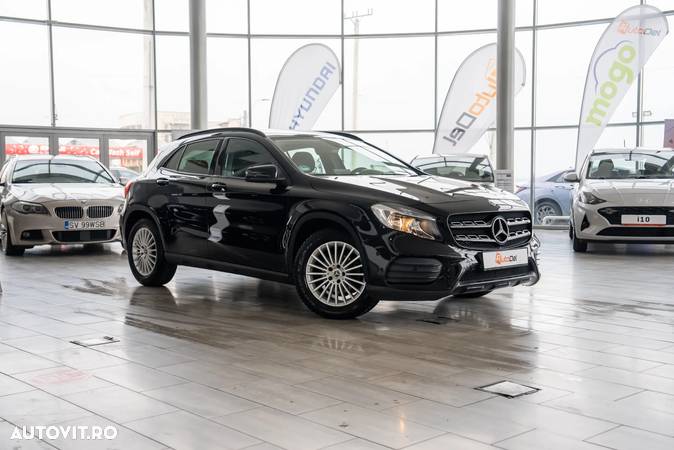 Mercedes-Benz GLA 200 - 9