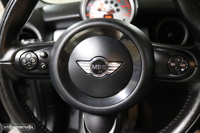 MINI Clubman Cooper D - 25