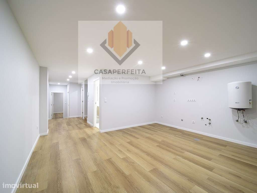 Apartamento T2+2 Duplex Totalmente Renovado - Cortegaça - Grande imagem: 4/31