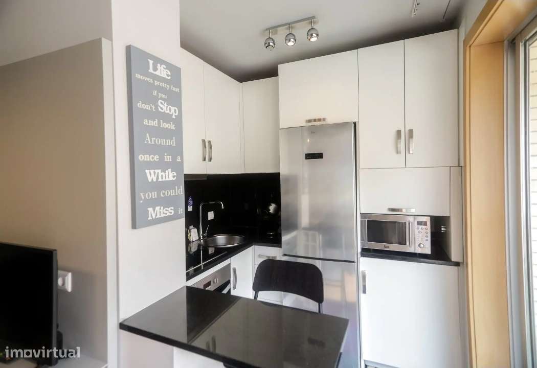 Aptm T1-341 Rua das 12 Casas (Metro Marquês 2min a pé) c/ lug garagem - Grande imagem: 5/14