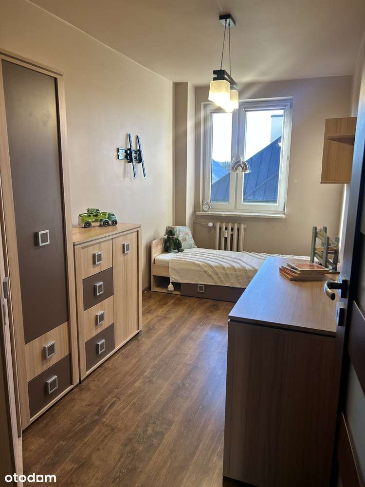 Na sprzedaż 3 pokojowe mieszkanie w centrum miasta Jasła.-10