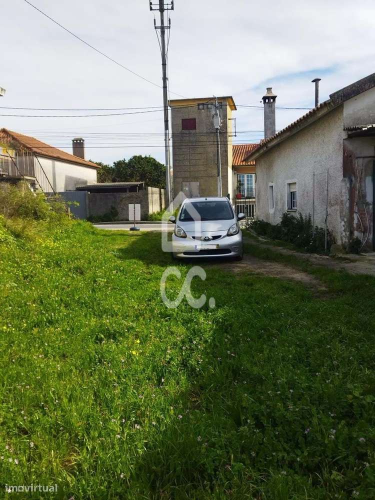 CARVIDE---Terreno com a área de 685 m2, com viabilidade de construção - Grande imagem: 2/8