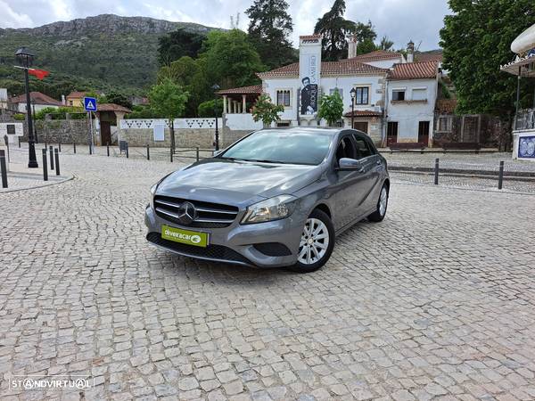 Mercedes-Benz A 180 d BlueEFFICIENCY Edition Style - 1