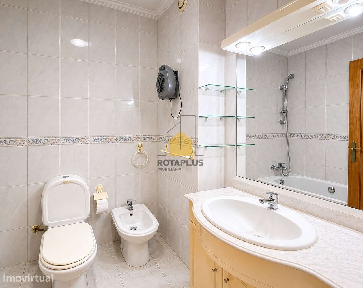 Apartamento T2 Urb. dos Altos-14