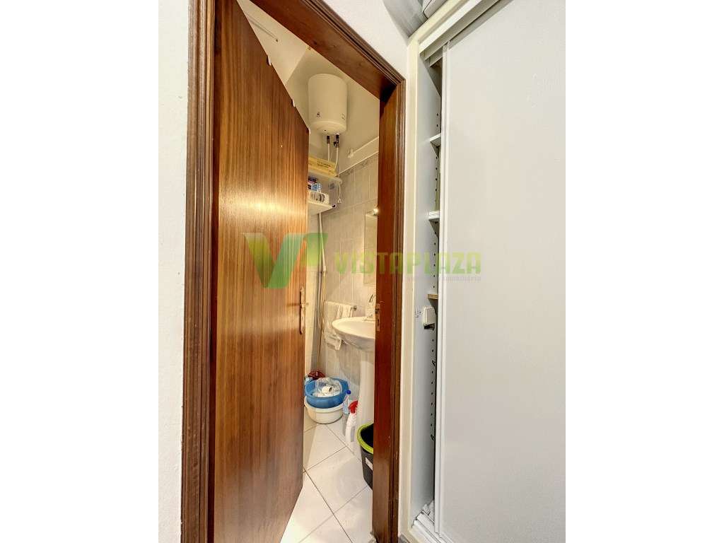 Loja em Alvor para comércio, Serviços ou Escritórios - Grande imagem: 3/17