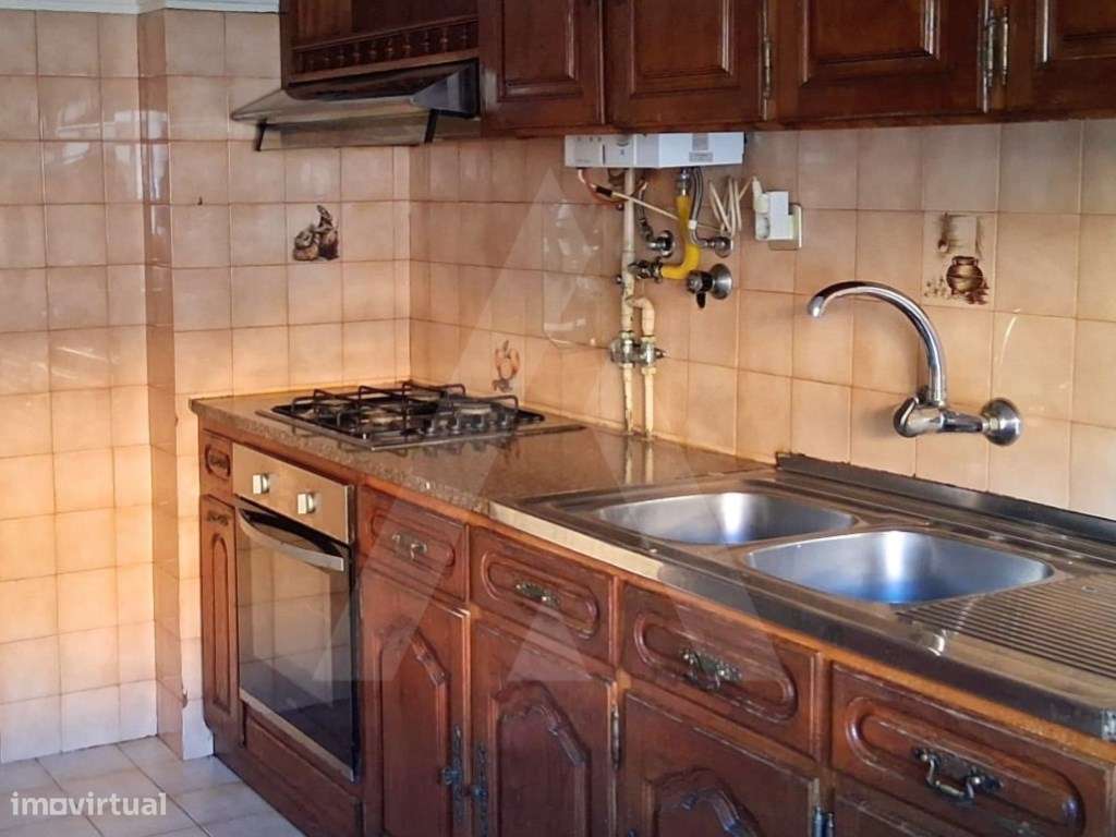 Apartamento T2 para arrendamento em Albergaria-a-Velha - Grande imagem: 2/12