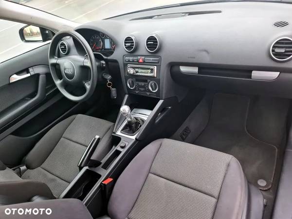 Audi A3 1.6 FSI Ambition - 21