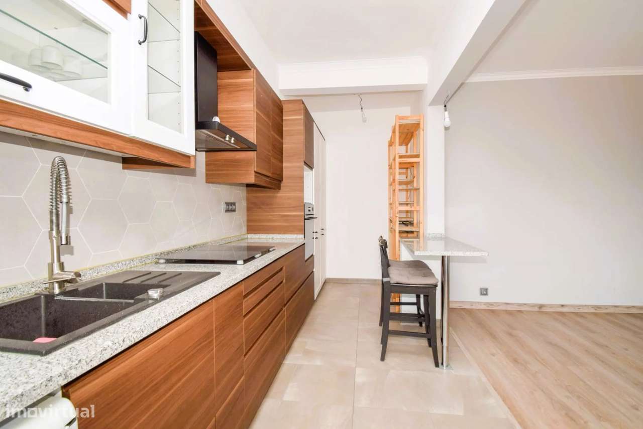 T2 Remodelado para Arrendamento Anual | Almada – Rua Paula Vicente - Grande imagem: 4/23