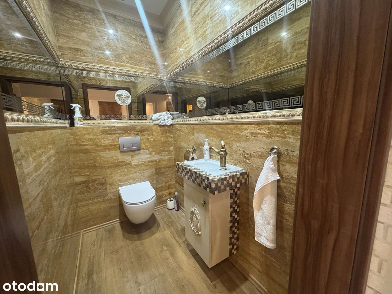 Wyjątkowy Dom w Prestiżowej Lokalizacji – Osiedle Hubalczyków !-6