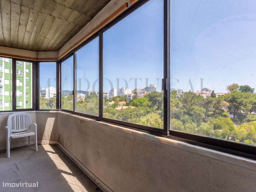 Apartamento T3 com Duas Varandas e Vista Privilegiada - Cascais - P...-17