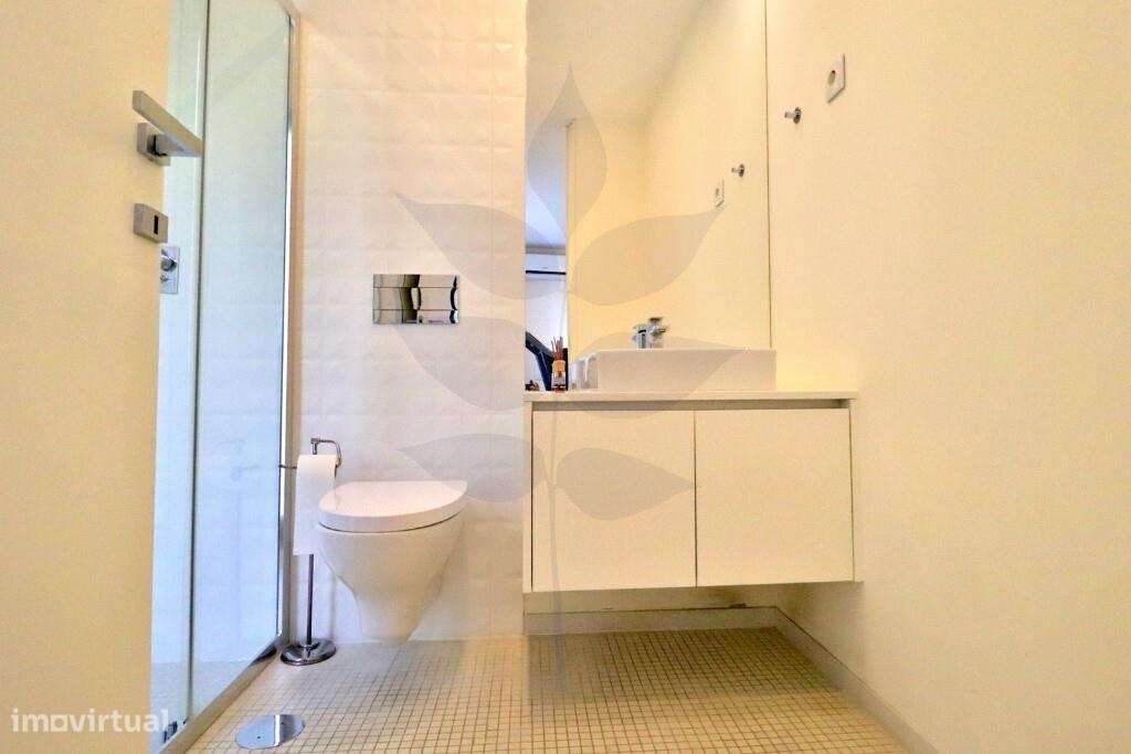 Apartamento T4 em Celeirós | 4 Suites | Garagem para 2 Viaturas-15