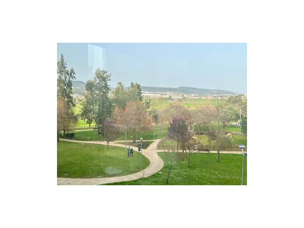 Apartamento T4 no Infantado-11