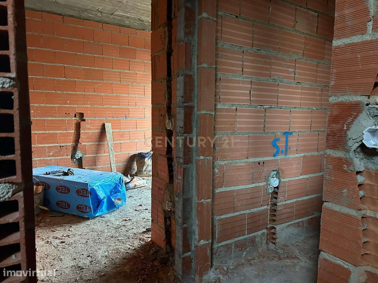 Moradia em construção | Vista panorâmica | Localização privilegiada-17