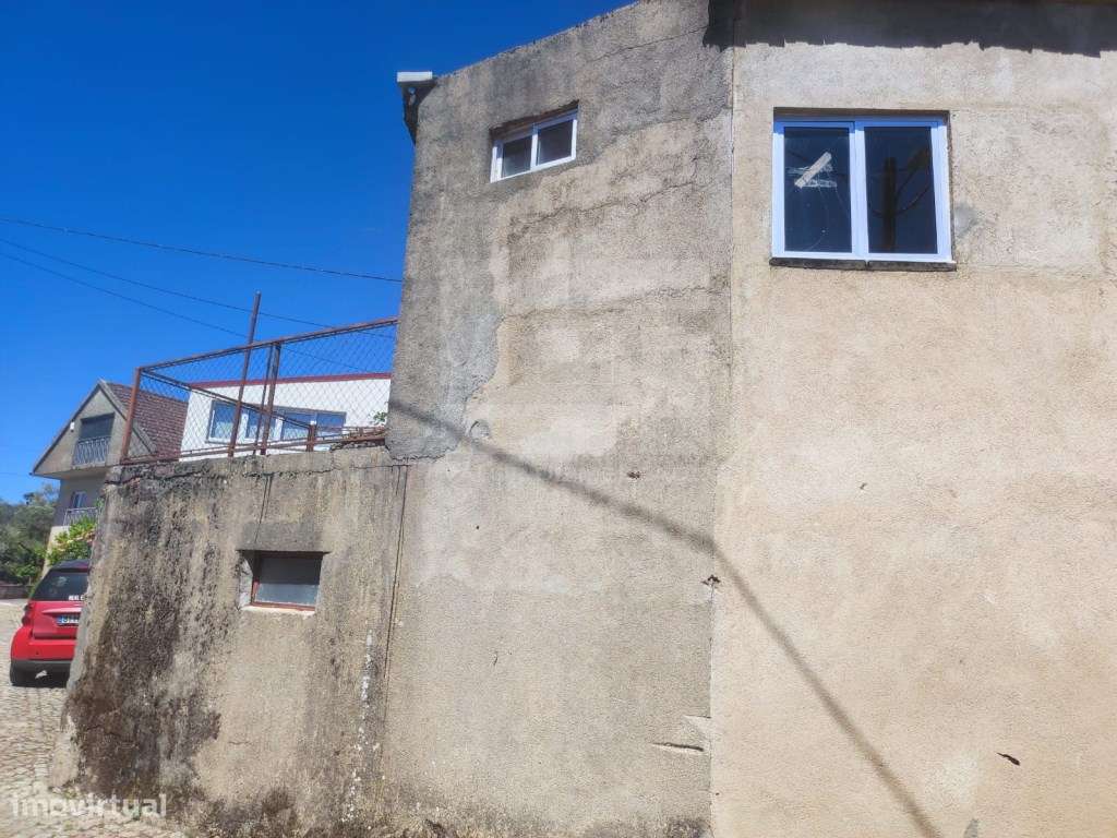 Moradia geminada T4 em Sernancelhe - Grande imagem: 4/28
