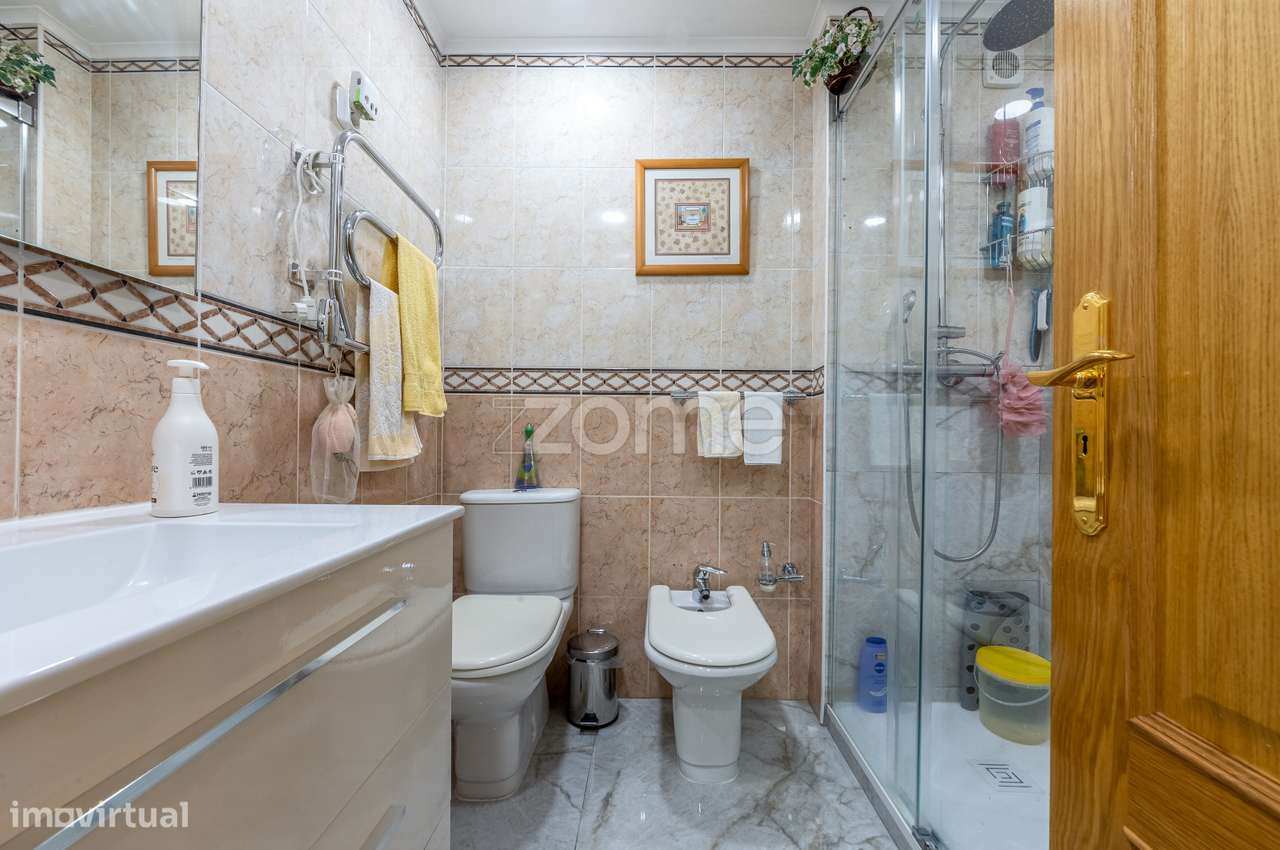 Apartamento T3 Alfragide-0