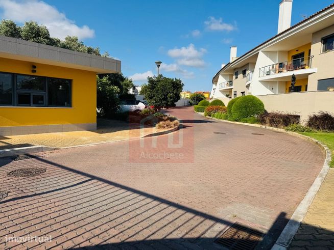 Apartamento T3 inserido em condomínio privado , São Francisco-7