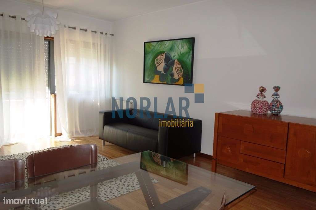 Apartamento T3 Mobilado e Equipado em São Vicente - Grande imagem: 2/25