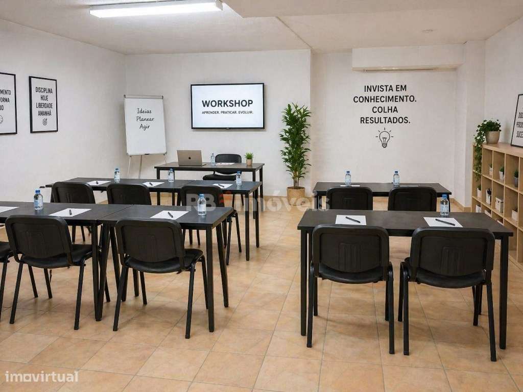 Loja para comércio e serviços no centro de Torres Novas-6