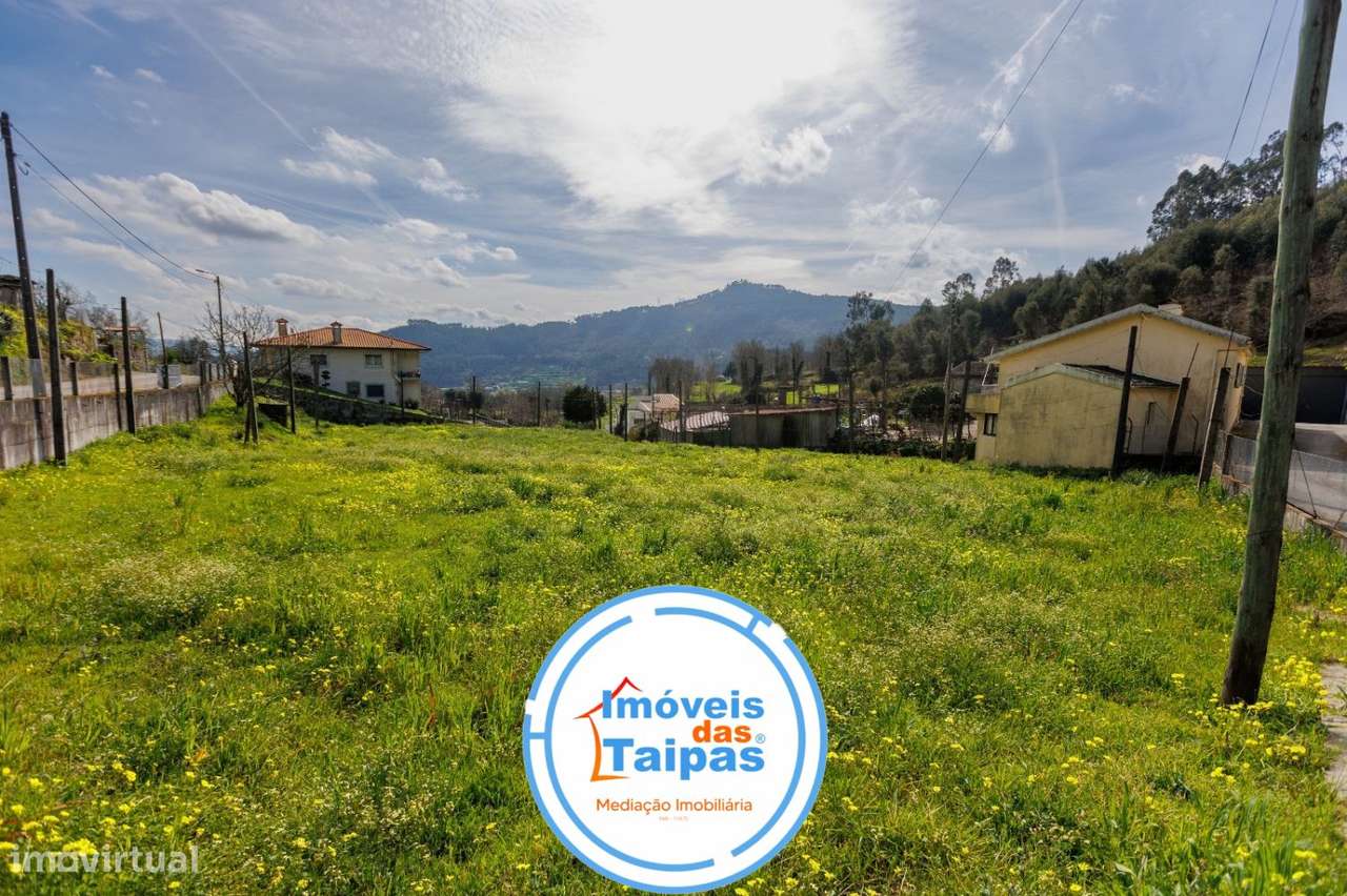 Vende-se terreno rústico com possibilidade de construção-6