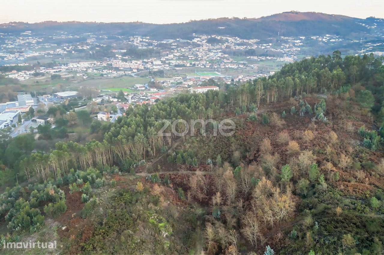Terreno com PIP aprovado para 10  moradias de 4 (frentes) em Vizela - Grande imagem: 4/15