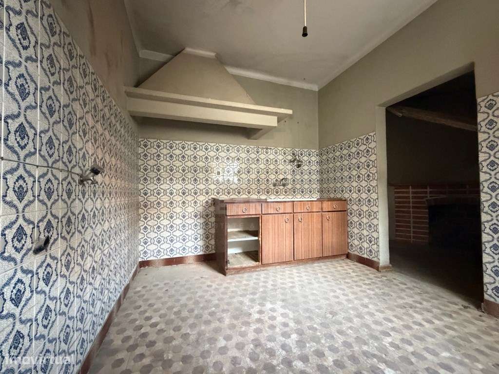 Moradia independente com 500 m2 de construção e terreno com 10.000 m2-22
