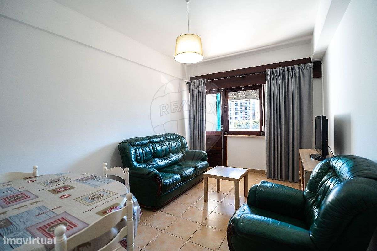 Apartamento T4 c/ Terraço-8