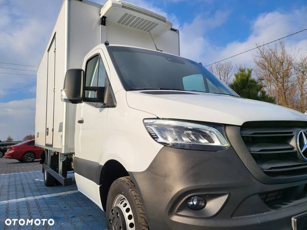 Mercedes-Benz sprinter 517 - 12