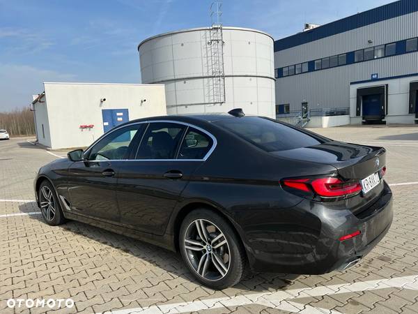 BMW Seria 5 518d Business Edition - 18