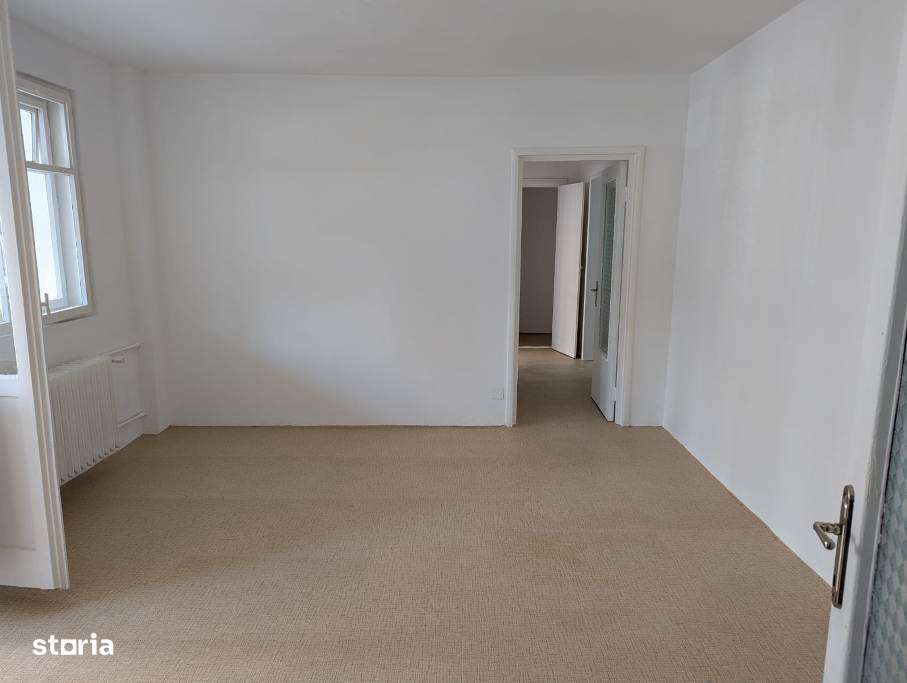 3 camere 70 mp metrou Lujerului