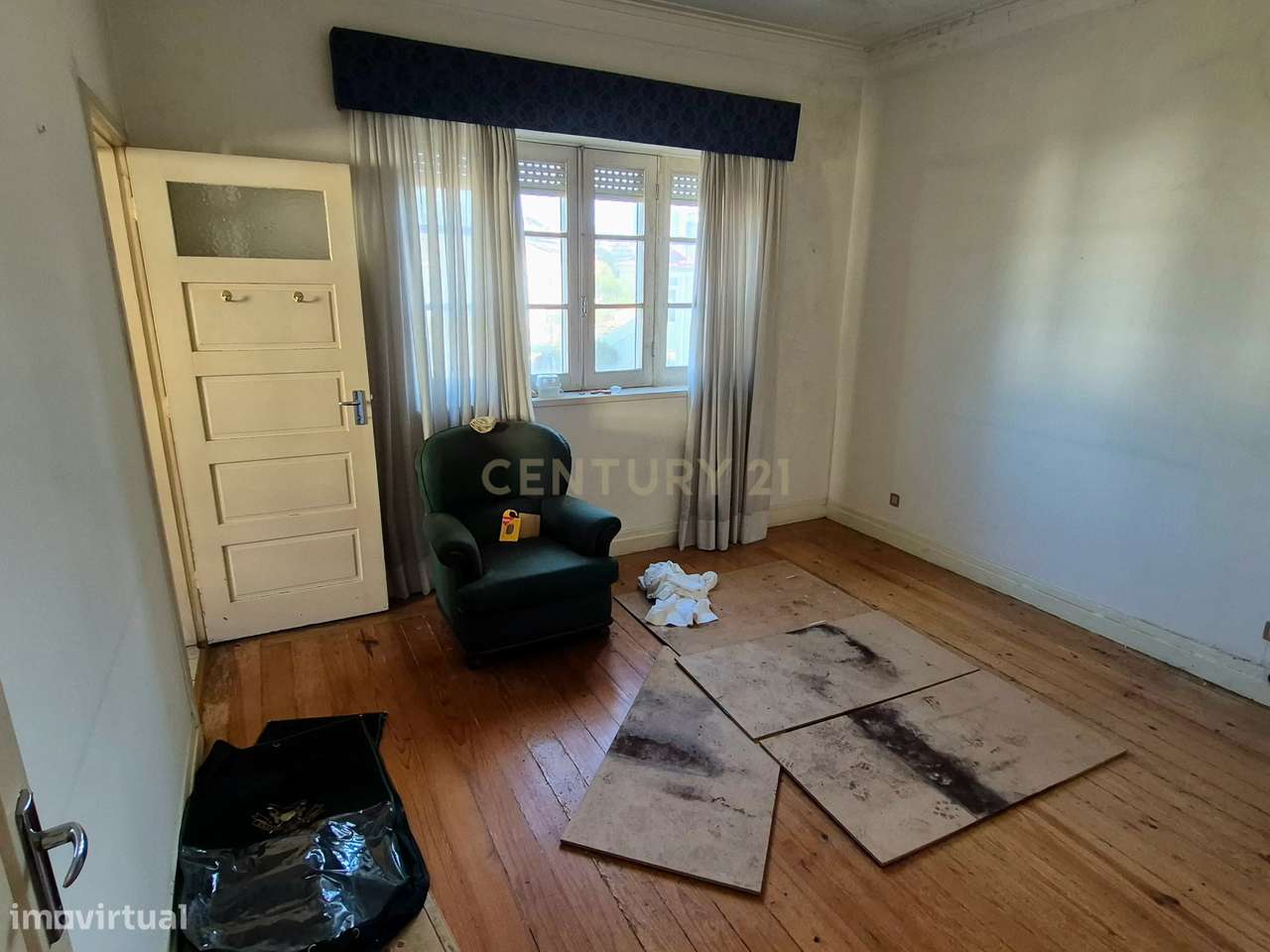 Moradia Clássica para reabilitação junto à Casa da Música-16