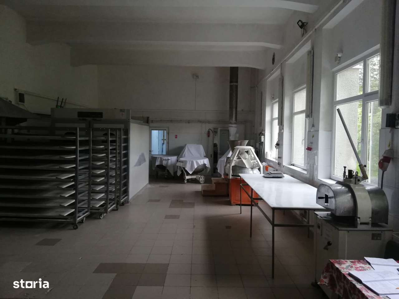 Oportunitate spațiu de producție, restaurant și pensiune - Imagine principală: 5/8