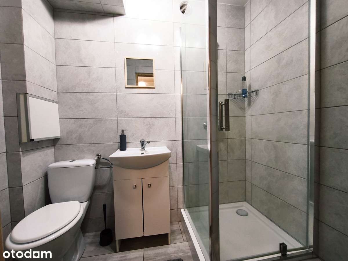 Przestronna kawalerka, II piętro, po remoncie, w niskim bloku z cegły-5