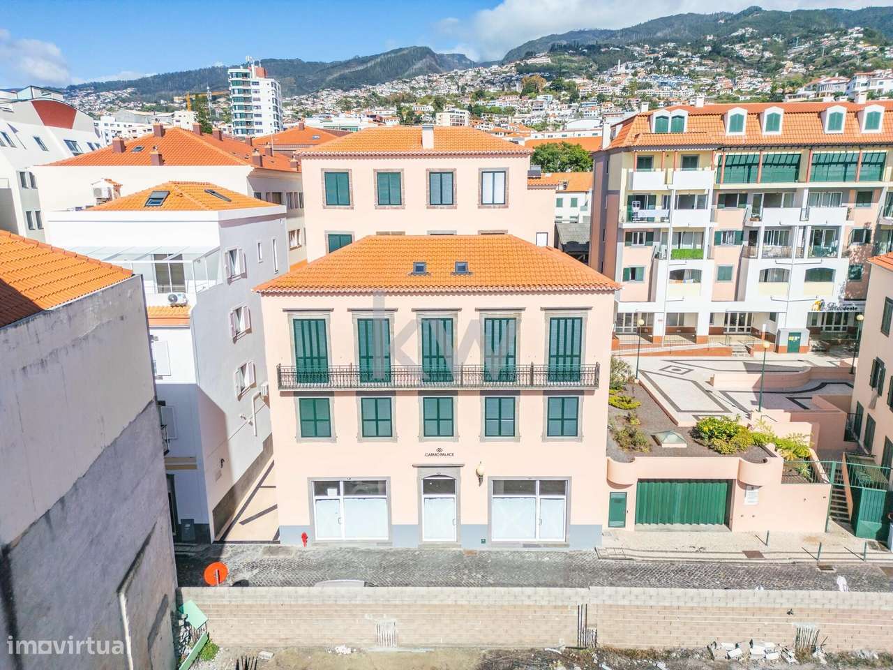 Espaço Comercial | 145 m2 de ABP | Rua do Carmo | Funchal | Madeira Is - Grande imagem: 4/10