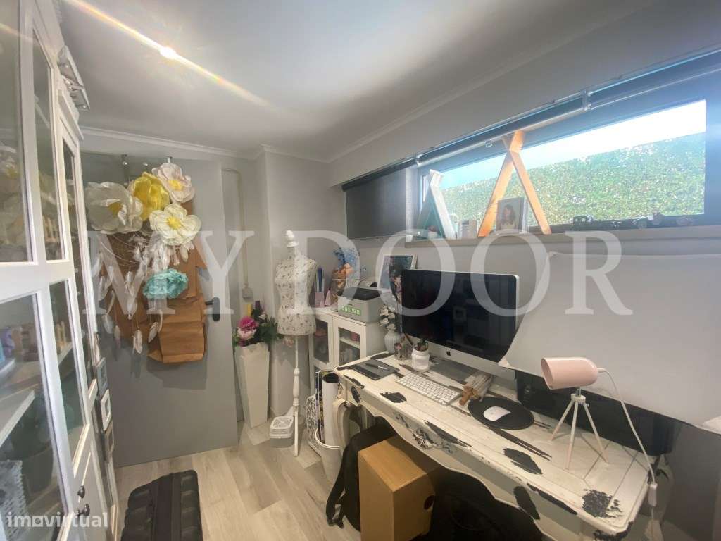 Loures - V4+1 Moradia c/ Piscina Privada - Varanda - Box + 2 parque...-57