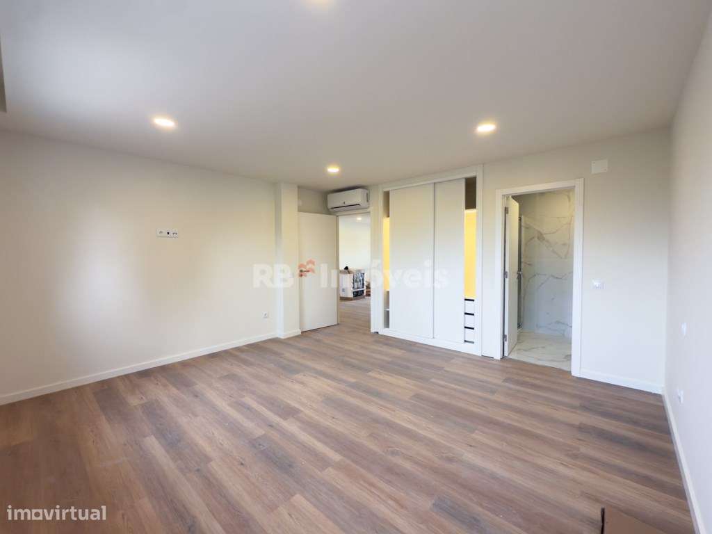 Apartamento Novo T3 c/ Varanda e Elevador- Cidade de Santarém-2