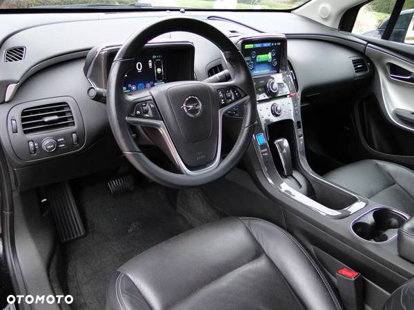 Opel Ampera - 21