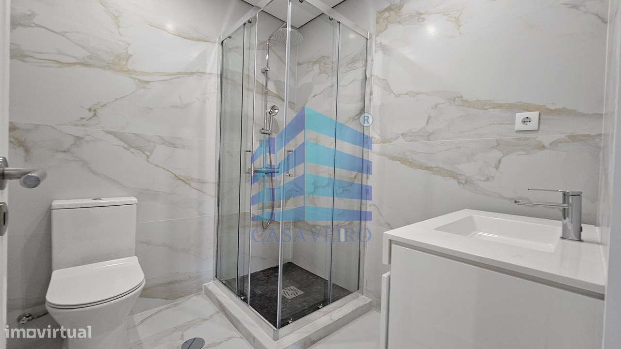 Apartamento T2+1 com terraço em Esgueira-9