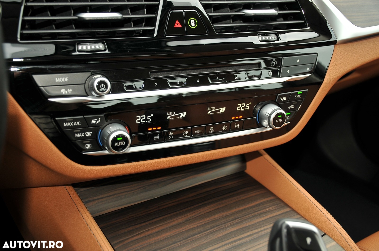 BMW Seria 5 530e Aut. Luxury Line - 10