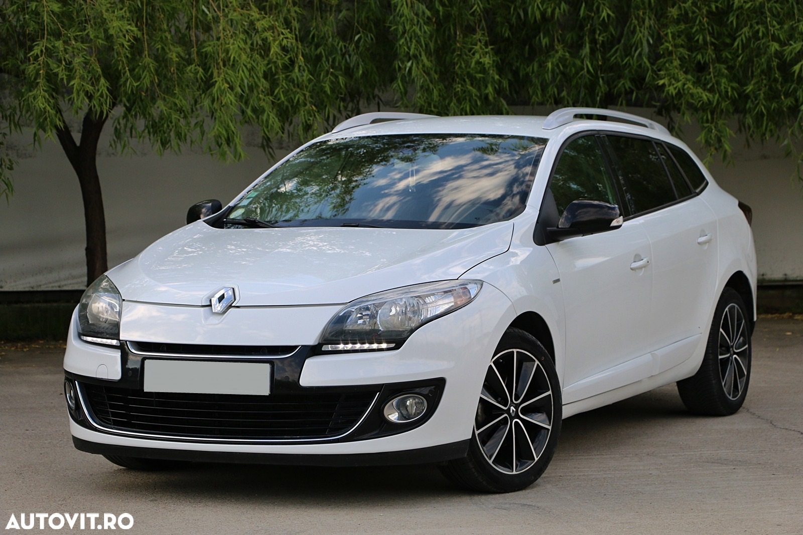 Renault Megane ENERGY dCi 110 Start & Stop Bose Edition - 16