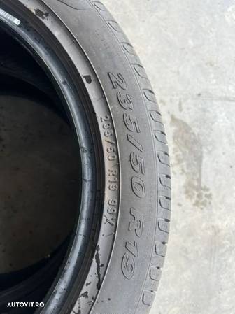 vând 2 anvelope 235/50/19 Pirelli de vară ca noi - 4