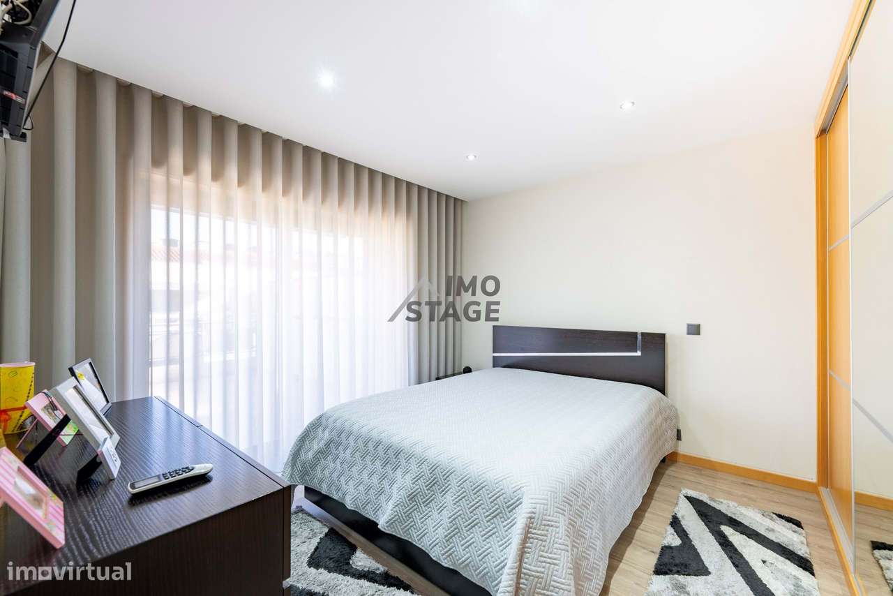 Moradia T3 de Luxo em Condomínio no Centro de Valongo-22