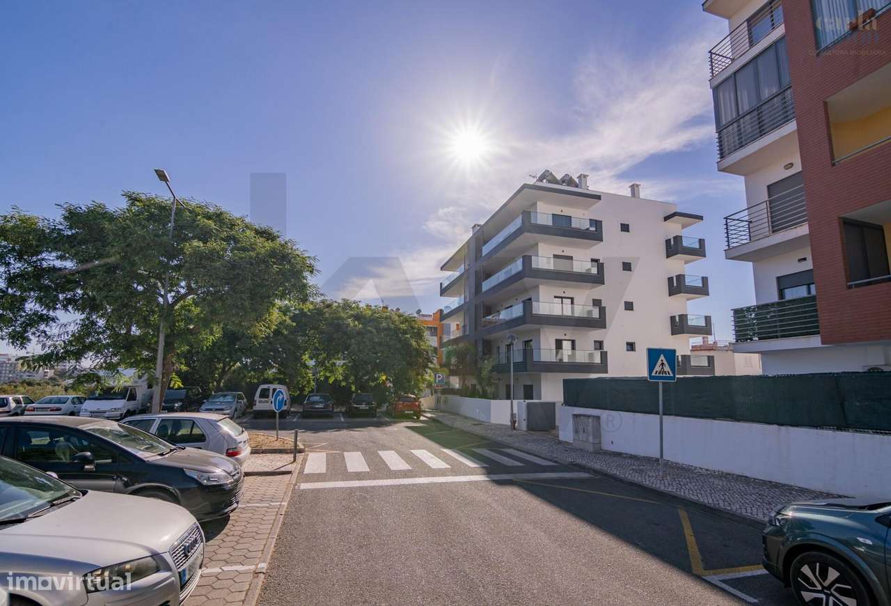 Excelente apartamento novo entre a cidade e o mar-20