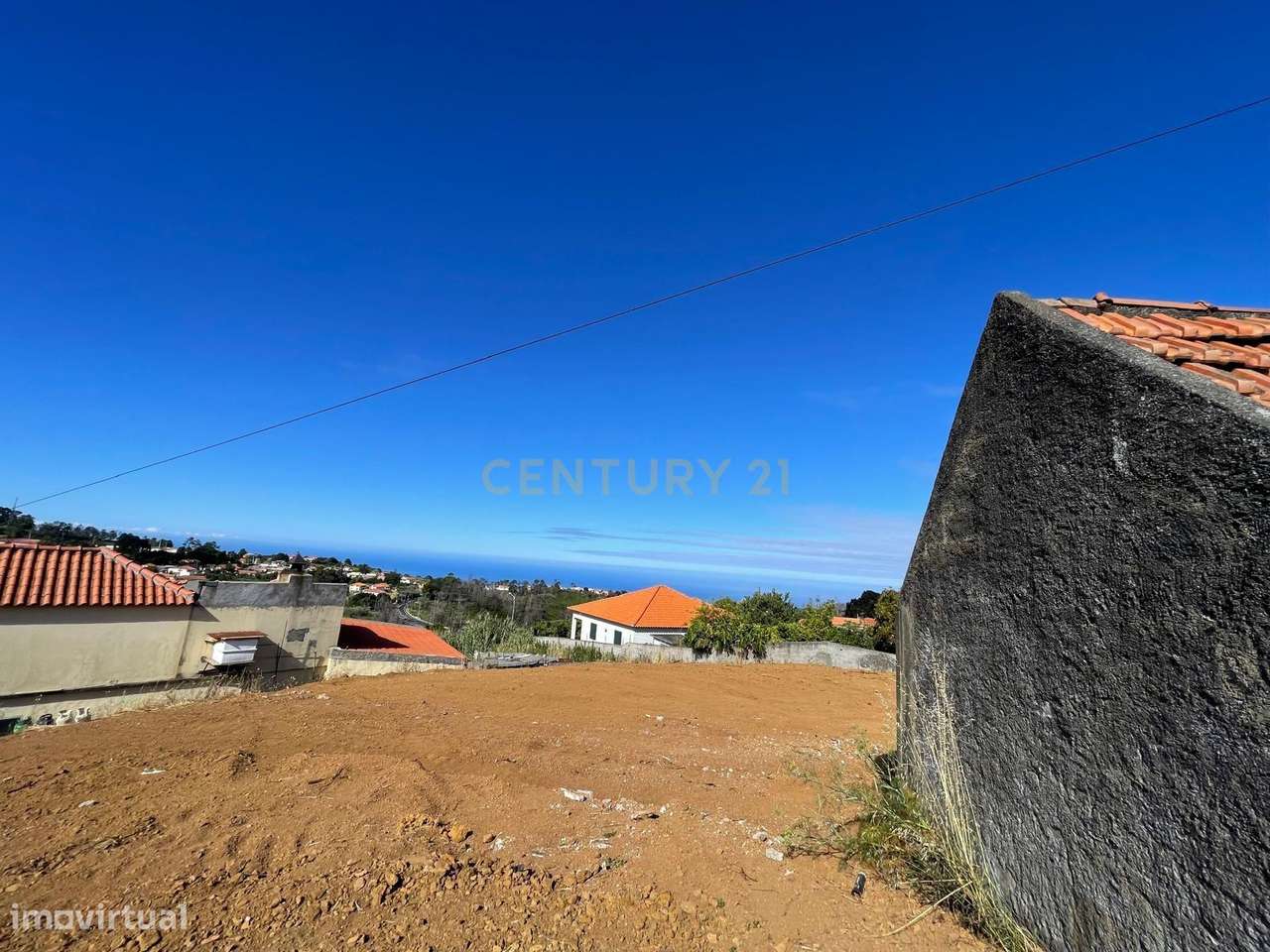 Casa Tradicional em Pedra para Renovar na Calheta - Grande imagem: 5/6