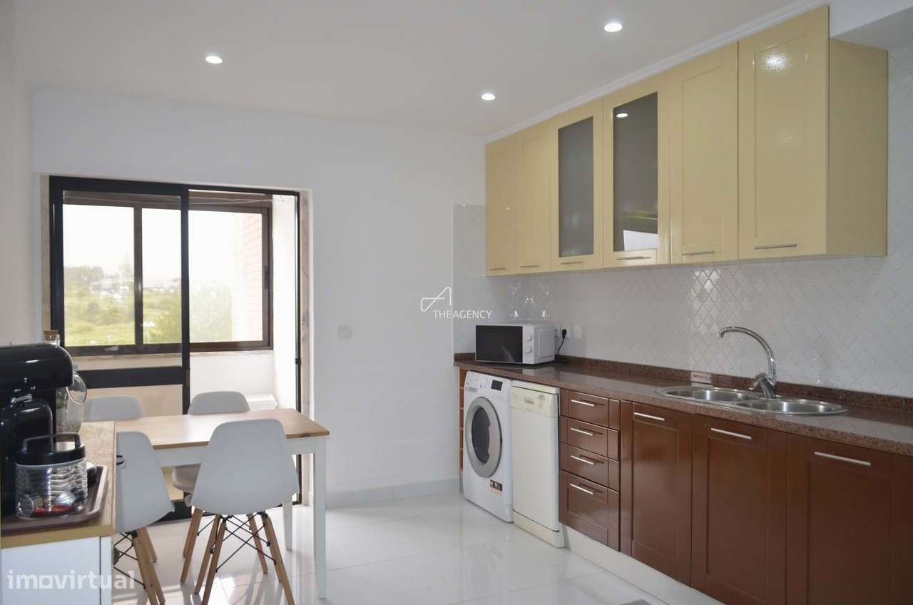 T2 transformado em T3 - com 121m2 - Elevador e Arrecadação - Grande imagem: 3/30