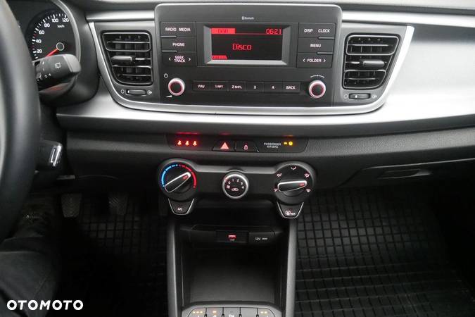 Kia Rio 1.2 M - 10