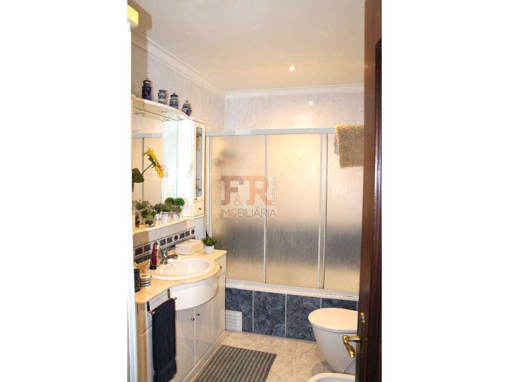 Apartamento T2 com Terraço! Urbanização Portais Arrábida, Palmela-14