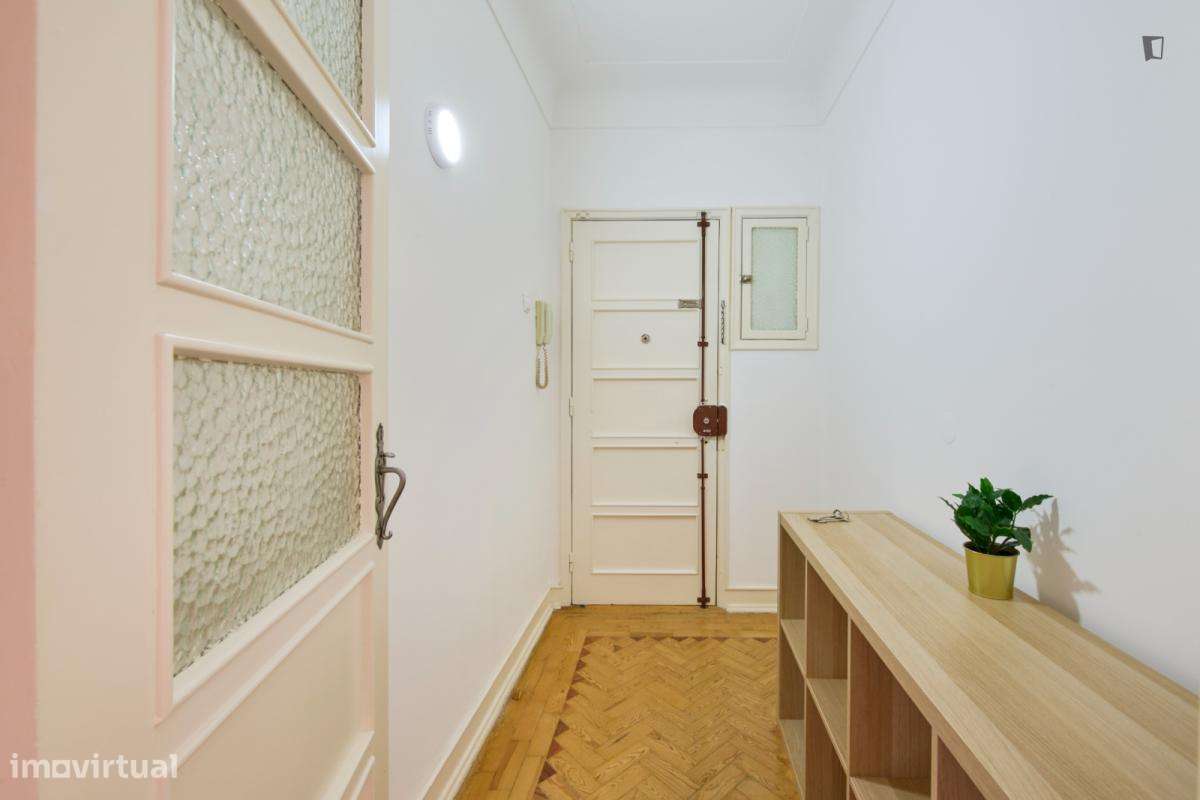 Quarto - localizado em Arroios Lisbon - Grande imagem: 4/10